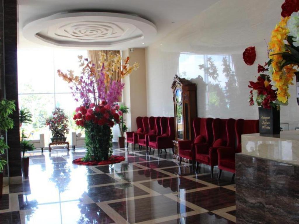 The Belagri Hotel And Convention Sorong Exterior foto