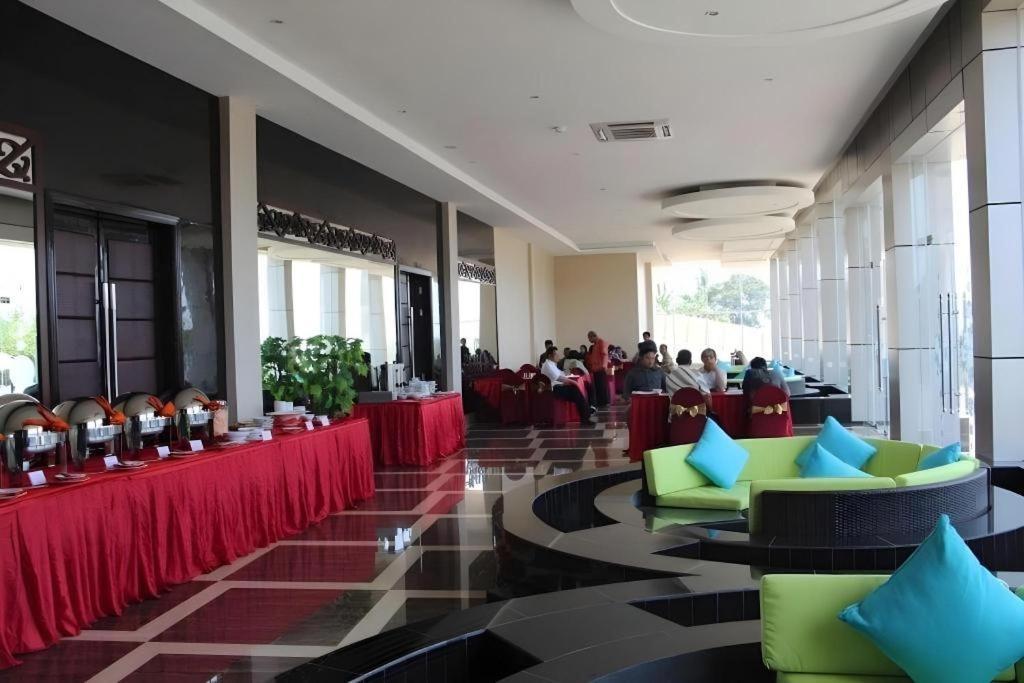 The Belagri Hotel And Convention Sorong Exterior foto