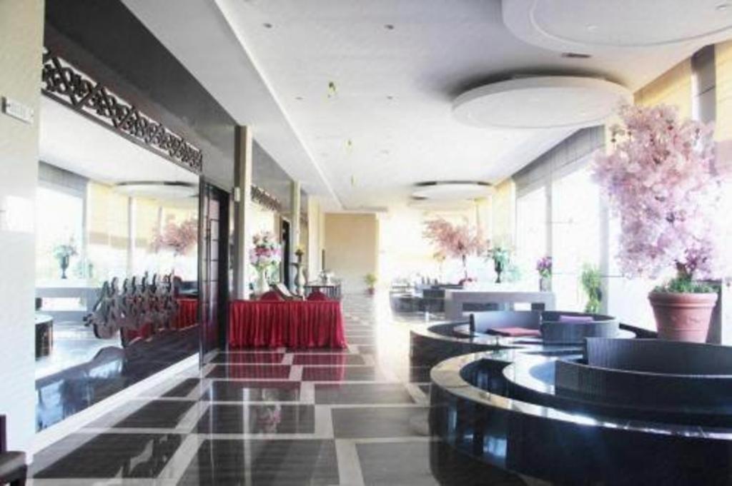 The Belagri Hotel And Convention Sorong Exterior foto